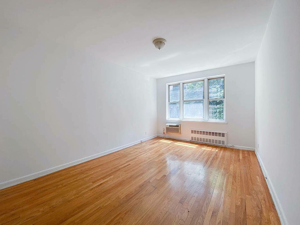 1st image of 219 E 88th St #3AA