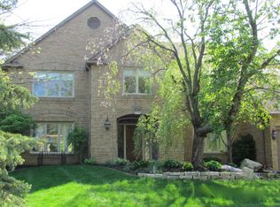 8264 Sanctuary Dr, Columbus, OH 43235
