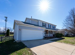 185 Arbor Ave, Sugar Grove, IL 60554