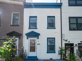 229 17th St SE, Washington, DC 20003