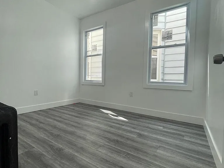138 Bidwell Ave #2A — Photo 12