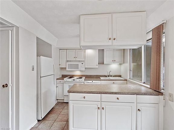 3rd image of 1286 Culpepper Dr