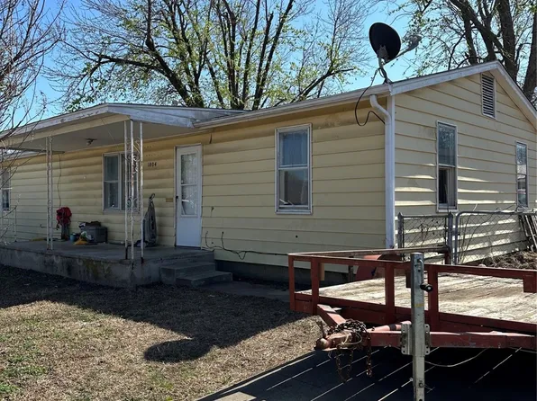 1004 E Pfendler Ave, Sapulpa, OK 74066