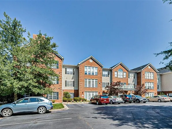 522 College Rd APT 203, Greensboro, NC 27410