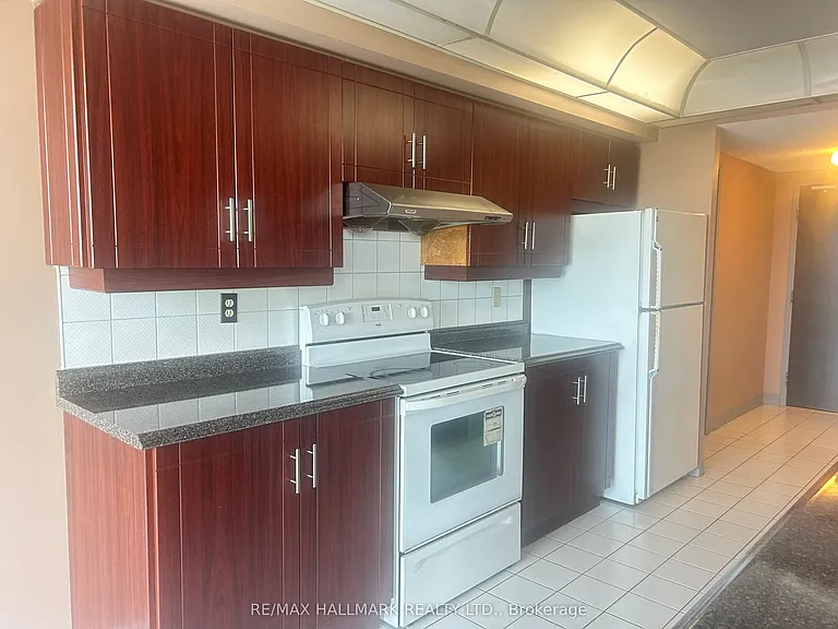 4725 Sheppard Ave E #1112 — Photo 4