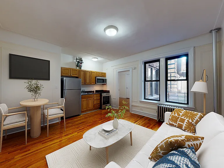 605 W 170th St #2L — Photo 1