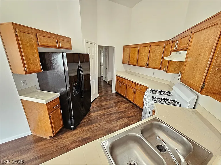 2817 Albemarle Way — Photo 3