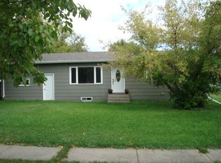 107 1st Ave, Cando, ND 58324