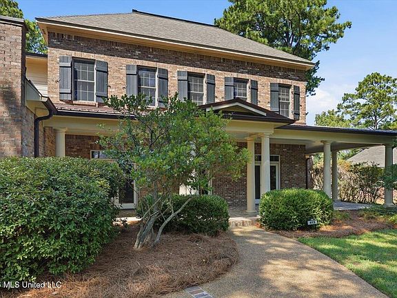 4th image of 415 Pembrooke Dr
