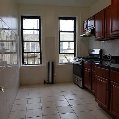 Rented by Capri Jet Realty Corp | media 20