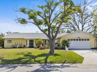 2522 Fruit Tree Dr, Sarasota, FL 34239