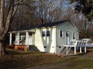 3825 Castle Dr, Morganton, NC 28655