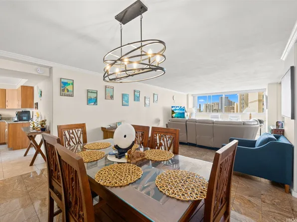 1212 Punahou St APT 1008, Honolulu, HI 96826