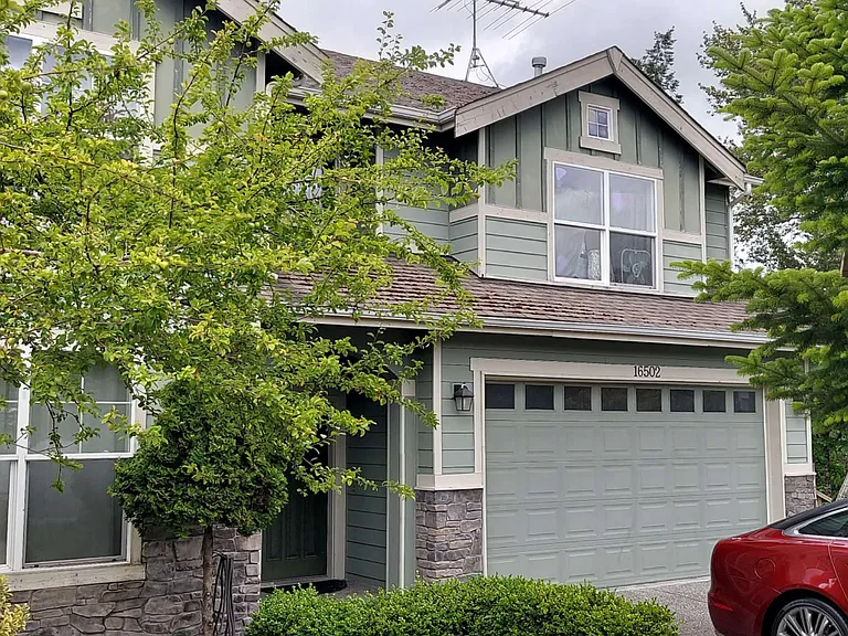 16502 42nd Ave W #B — Photo 2