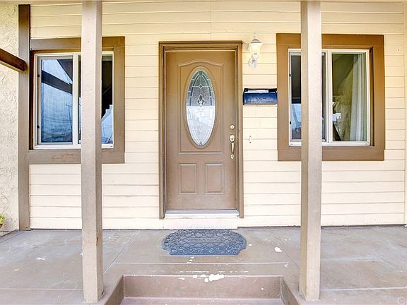 4th image of 20602 Mariposa Ave