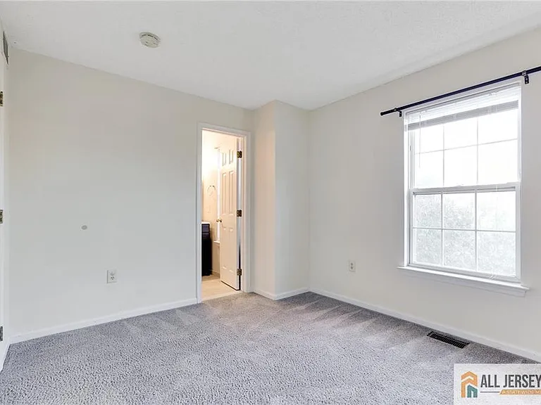 140 S Barrow Pl — Photo 16