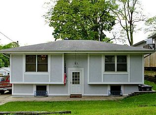 1270 E 36th St, Des Moines, IA 50317