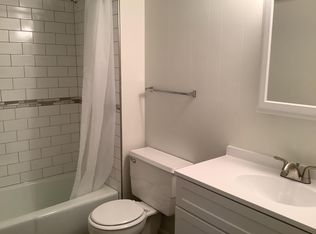 1162 W Mount Comfort Rd, Fayetteville, AR 72703