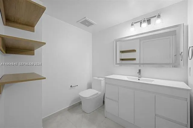 665 NE 25th St #1502 — Photo 10
