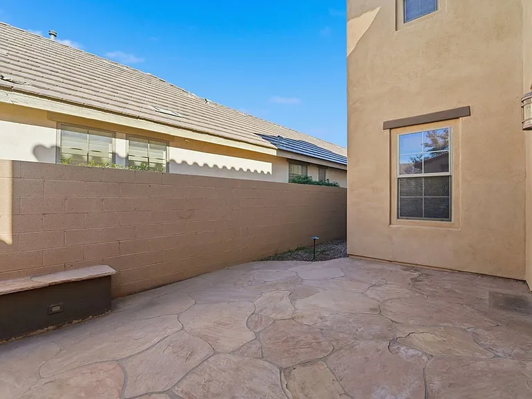 15391 W Dreyfus St — Photo 58