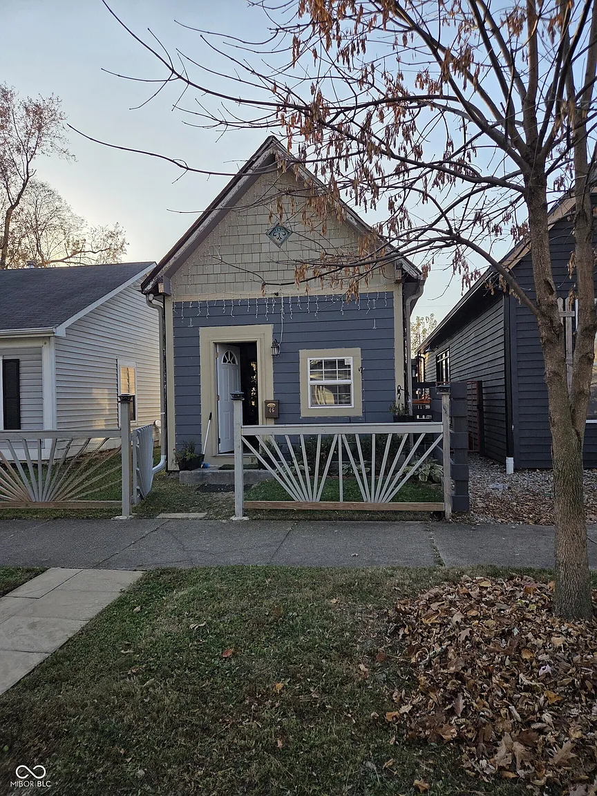 46 Jefferson Ave photo 1
