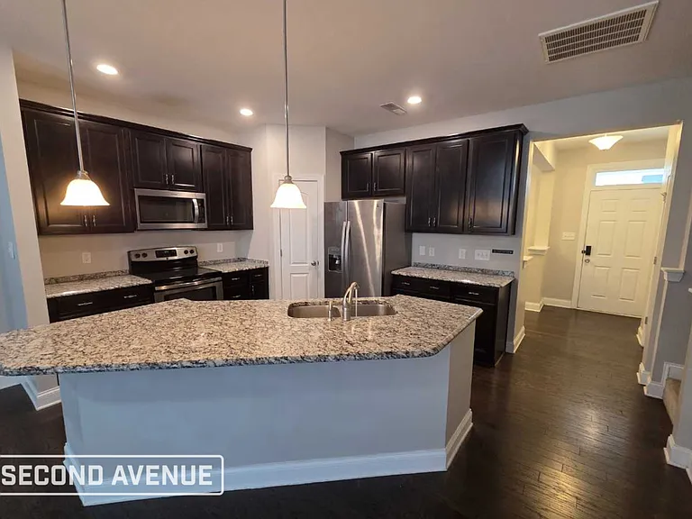 206 Crane Creek Way — Photo 3