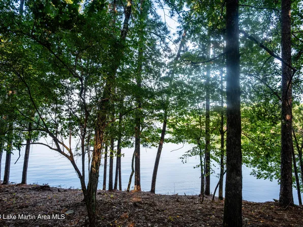 1187 Luannes Way, Alexander City, AL 35010