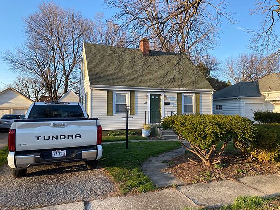 2nd image of 27 W Emerson Ave