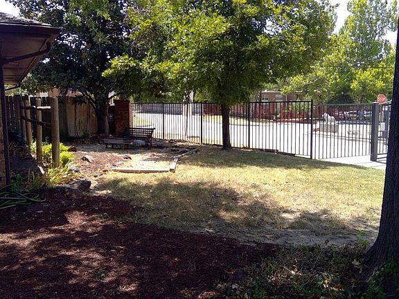 2nd image of 1700 Lionsgate Cir