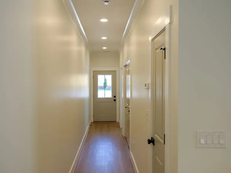 207 S Calhoun St — Photo 21
