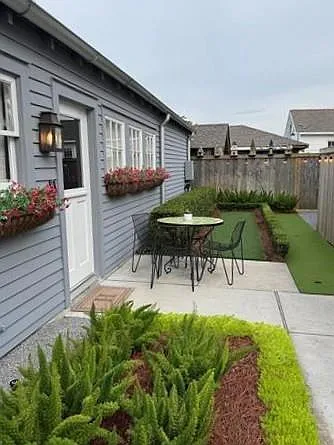 2 bed, 2.0 bath, 955 sqft, $2,200 — Photo 1
