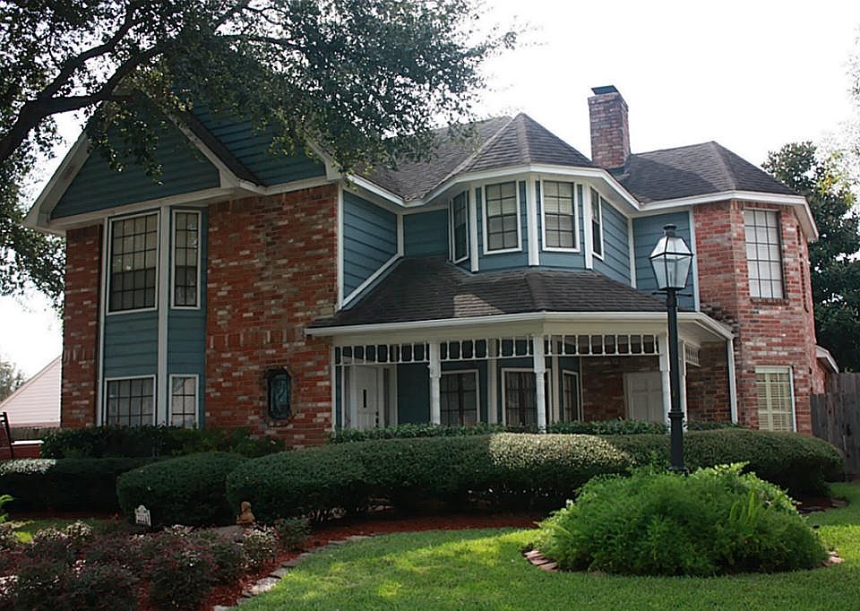 1st image of 2114 Willowlake Dr