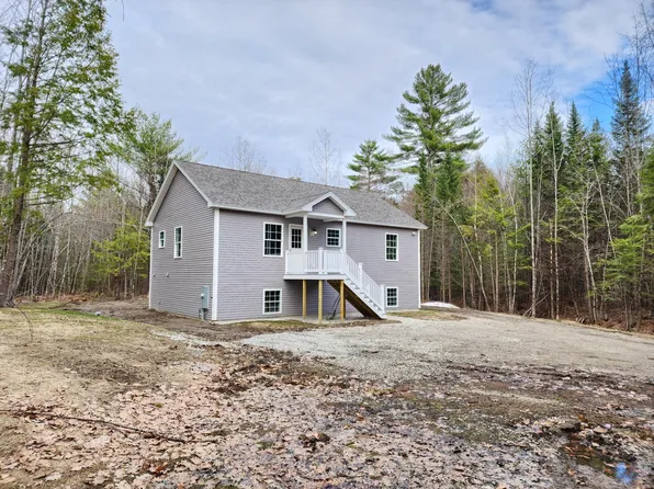 71 Stone Brooke Drive, Mechanic Falls, ME 04256