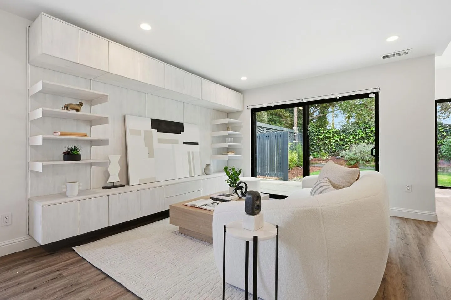 78 Poinsettia Ave photo 1