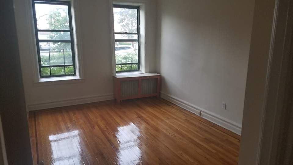 2nd image of 4235 159th St APT 1C