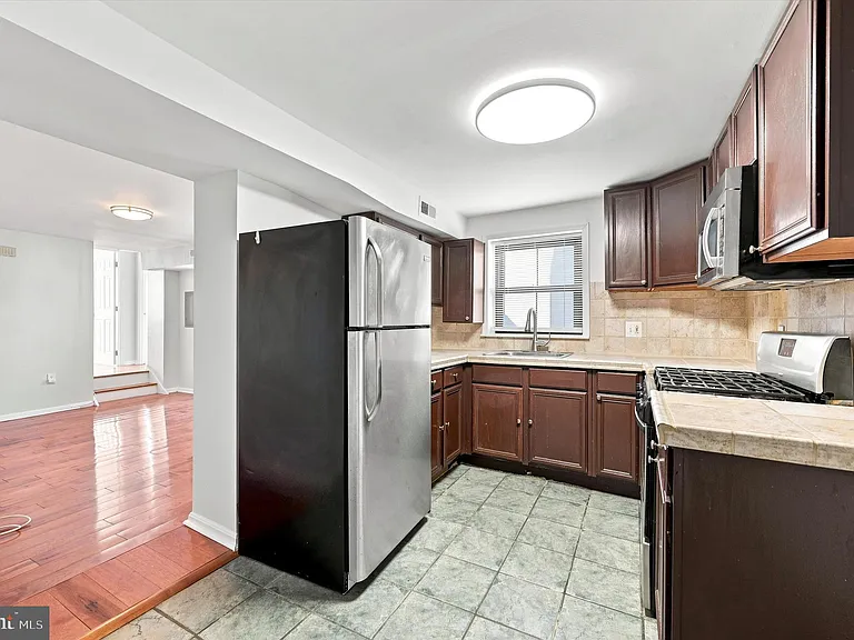 934 New Market St #2 — Photo 4