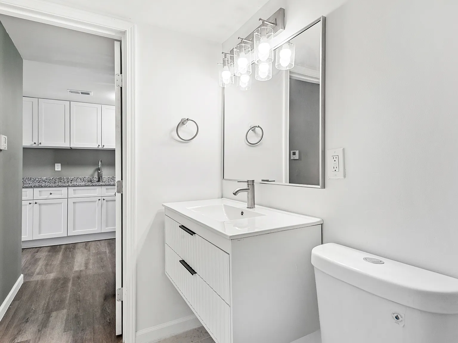 3 bed, 1200 sqft, $2,195 — Photo 2