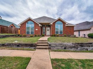 1718 Ambrose Dr, Rowlett, TX 75089