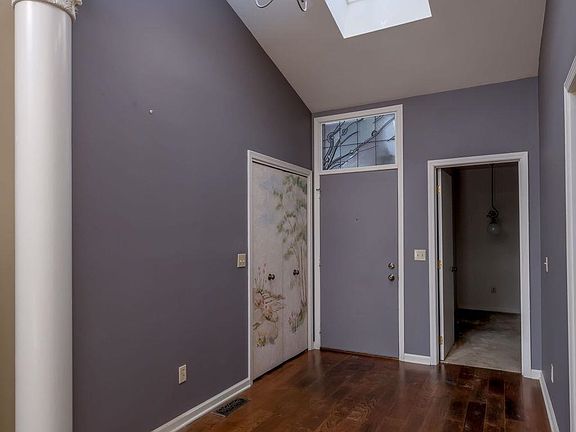 3rd image of 9536 Ledge Wood Ct