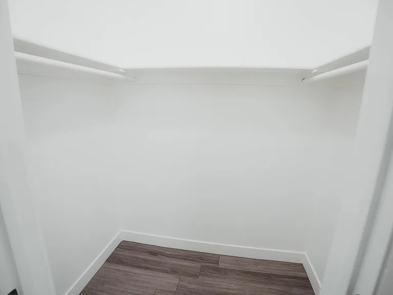 The Cosmo Apartments — Photo 28