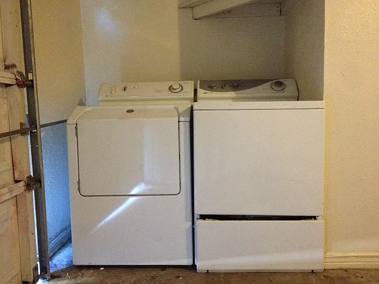 232 Craddock Ave — Photo 12