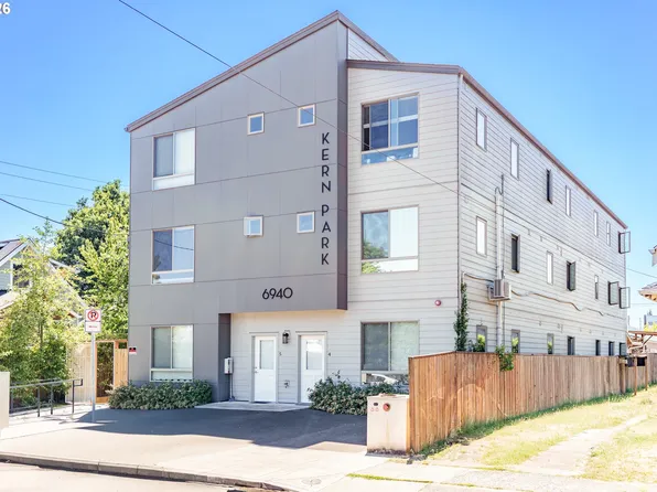 6940 SE Long St, Portland, OR 97206