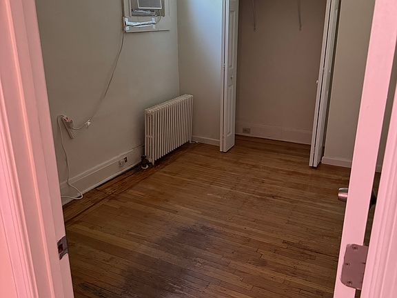 3rd image of 3053 Guilford Ave