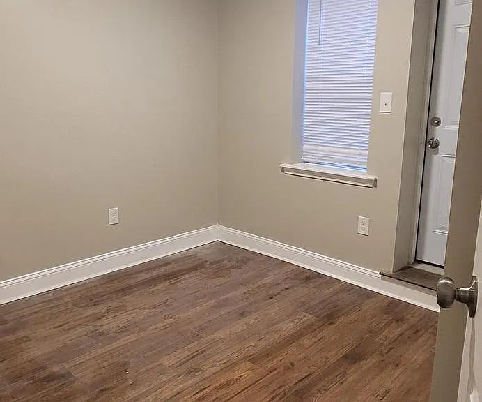 4233 Lancaster Ave #2 — Photo 5