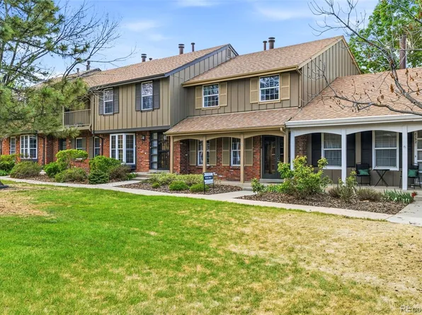 8752 E Amherst Drive #B, Denver, CO 80231