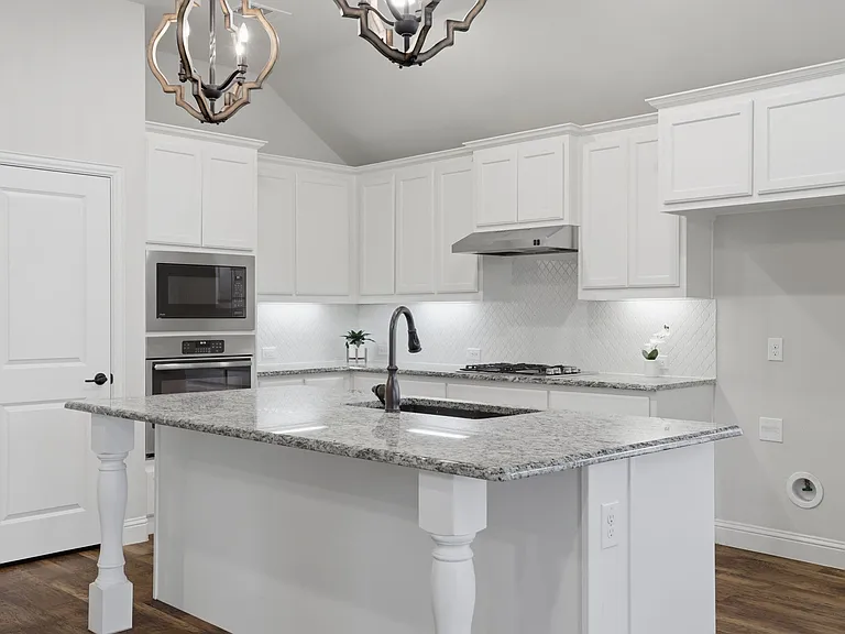3523 Charleston Dr — Photo 8