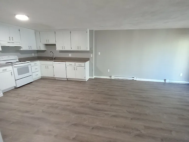 566 Washington St #1 — Photo 16