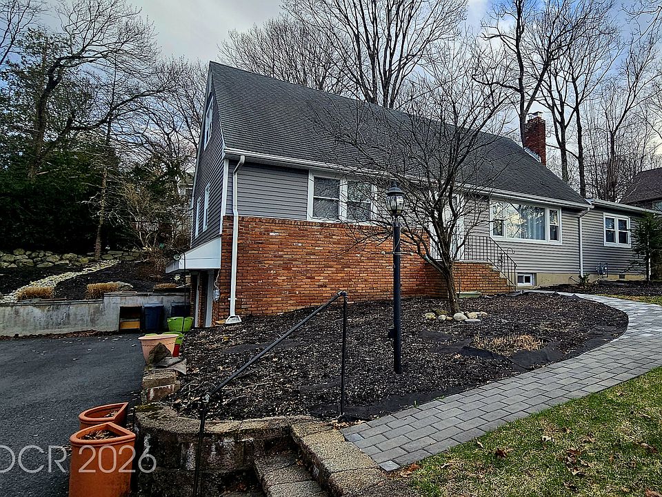 1st image of 49 Fayson Lakes Rd