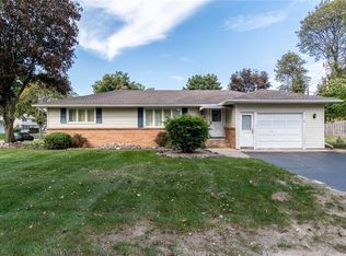 66 Twilight Dr, Rochester, NY 14617