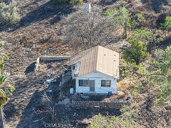 2nd image of 17751 Lake Mathews Dr